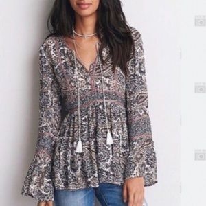 American Eagle women’s long sleeve blouse